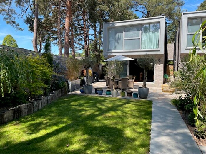 4 Bedroom Detached House For Sale In Cypress Point, Links Road, Lower Parkstone, Poole, BH14