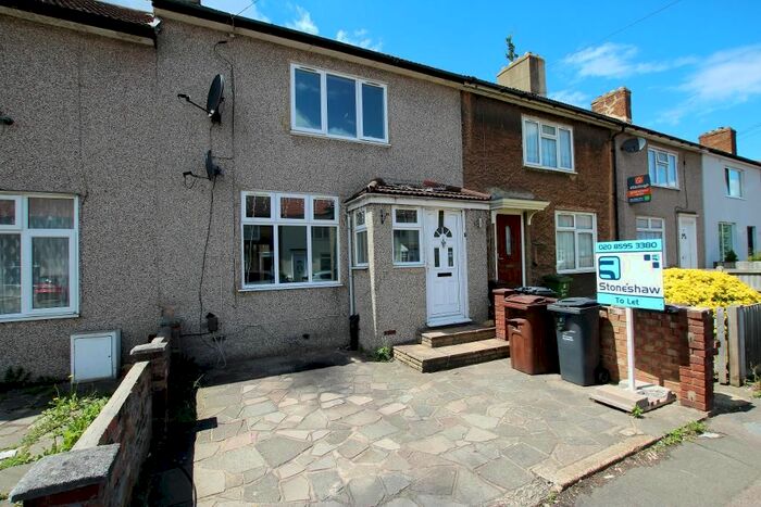 3 Bedroom Terraced House To Rent In Croppath Road, Dagenham, RM10