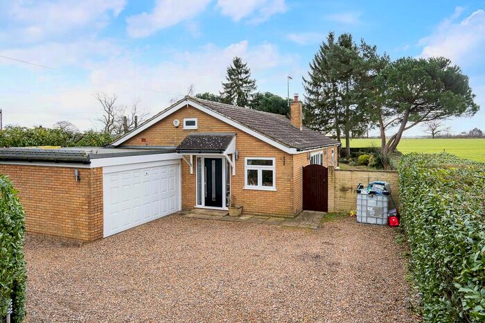 2 Bedroom Detached Bungalow For Sale In Tylers Causeway, Newgate Street, Hertford, SG13