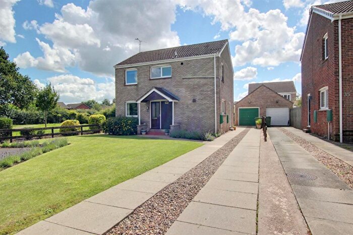 4 Bedroom Detached House For Sale In Tardrew Close, Beverley, HU17