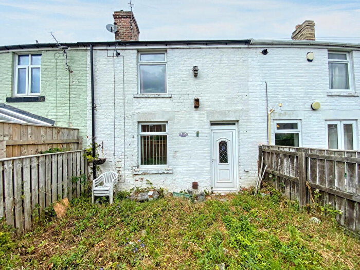 2 Bedroom Cottage For Sale In Osbornes Cottages, Blackhall Mill, Newcastle Upon Tyne, Tyne And Wear, NE17