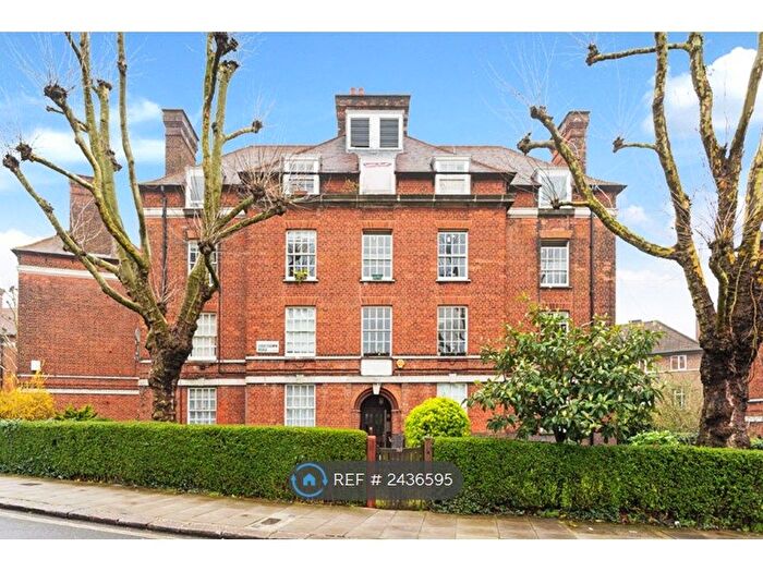 3 Bedroom Flat To Rent In Croftdown Road, London, NW5