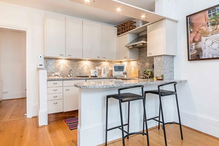 1 Bedroom Flat To Rent In Westbourne Grove, Notting Hill, W11