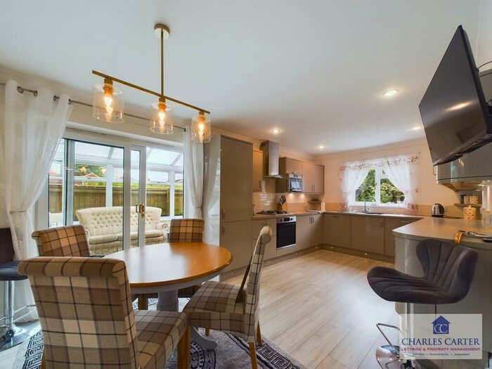 3 Bedroom Detached Bungalow To Rent In Newtown Lane, Tewkesbury, GL20