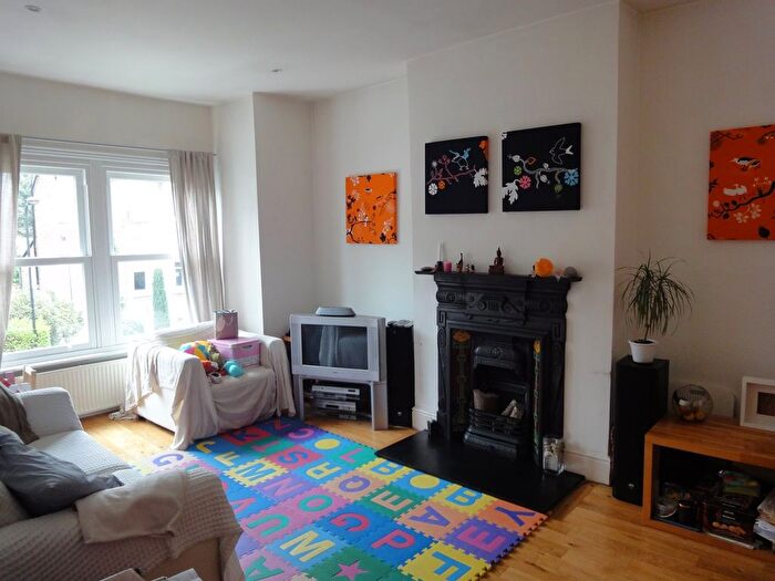 2 Bedroom Maisonette To Rent In Church Road, Hanwell, W7