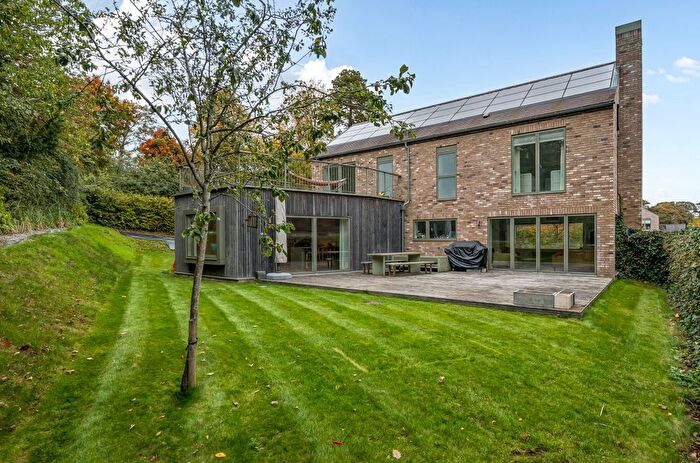 4 Bedroom Detached House For Sale In Eversley Gardens, Kings Worthy, Winchester, Hampshire, SO23