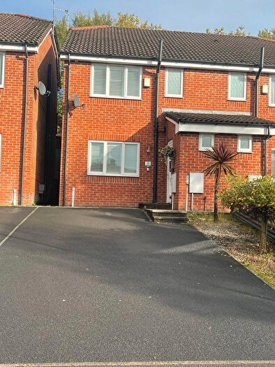 3 Bedroom Semi-Detached House To Rent In Newbank Close, Middleton, Manchester, M24