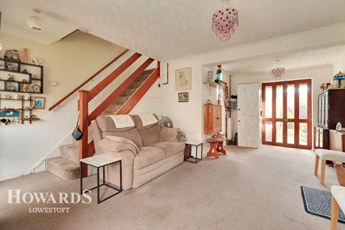 2 Bedroom End Of Terrace House For Sale In Catchpole Close, Kessingland, NR33