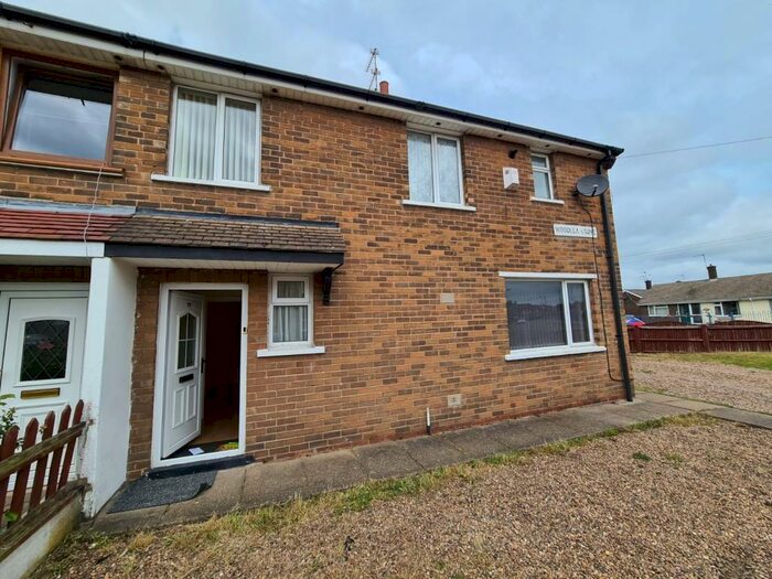 3 Bedroom Semi-Detached House To Rent In Woodlea Grove, Armthorpe, DN3