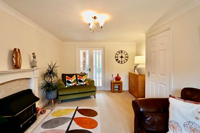 4 Bedroom Detached House For Sale In Rhodfa Glascoed, Blackwood, NP12