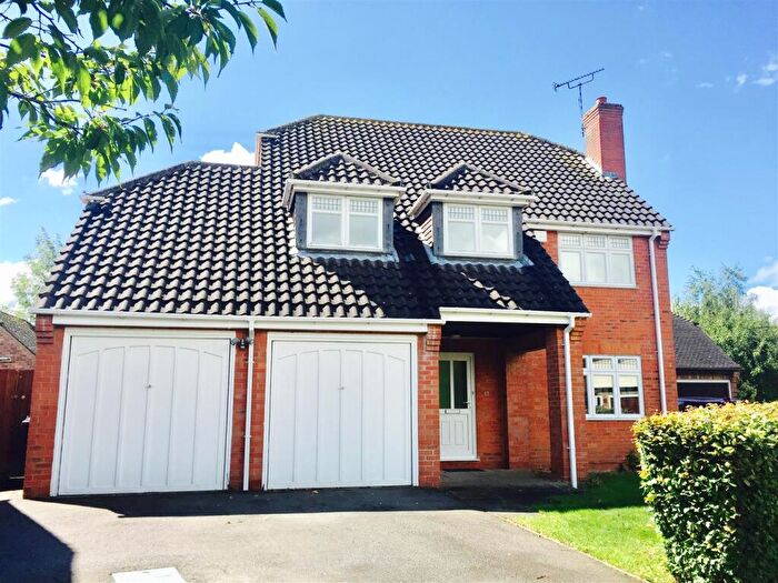 4 Bedroom Detached House To Rent In Deanery Crescent, Thurcaston, Leicester, LE4