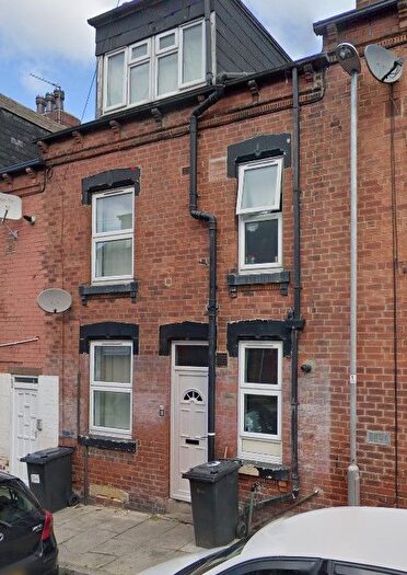 2 Bedroom Terraced House To Rent In Lambton Terrace, Leeds, LS8