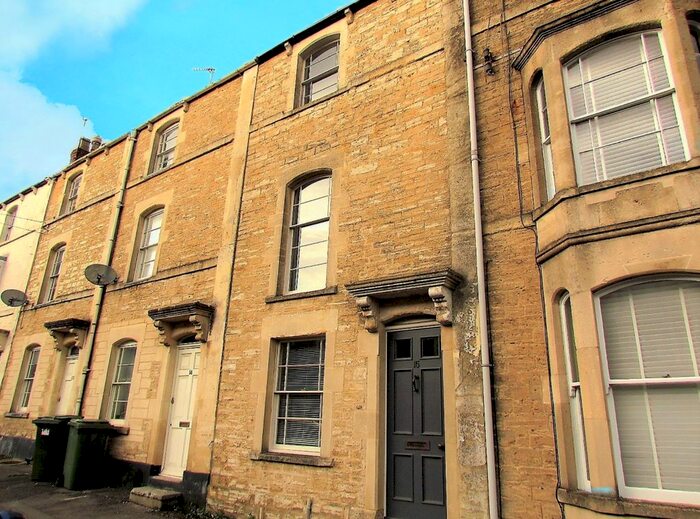 3 Bedroom Terraced House To Rent In Portway, Frome, BA11