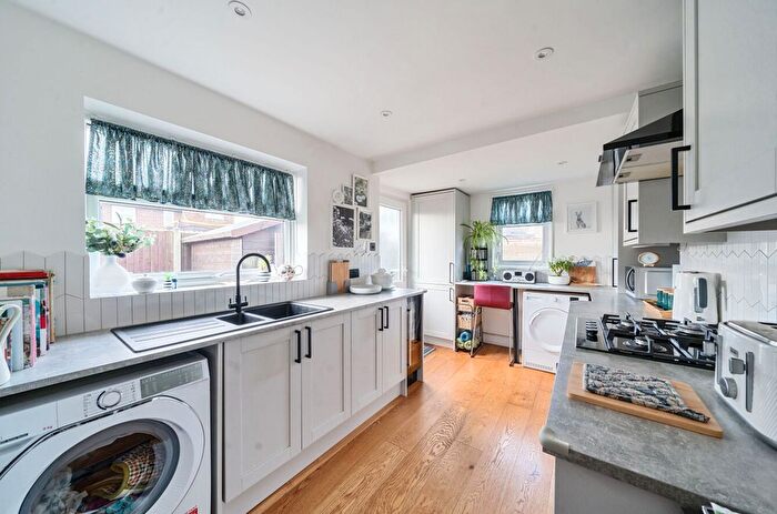 2 Bedroom Terraced Bungalow For Sale In Cootes Lane, Middleton-On-Sea, PO22