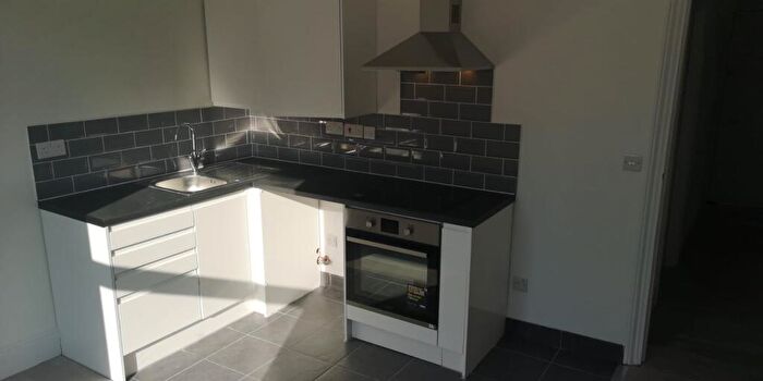 1 Bedroom Flat To Rent In Flat, Tennyson Road, SO17