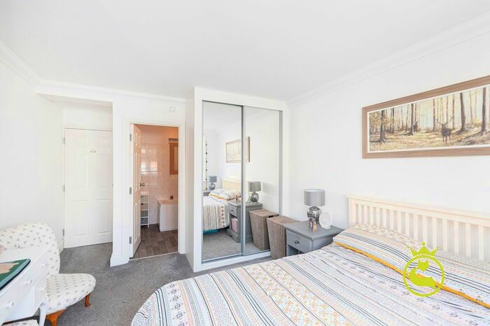 2 Bedroom Flat For Sale In Studland Road, Alum Chine House, BH4