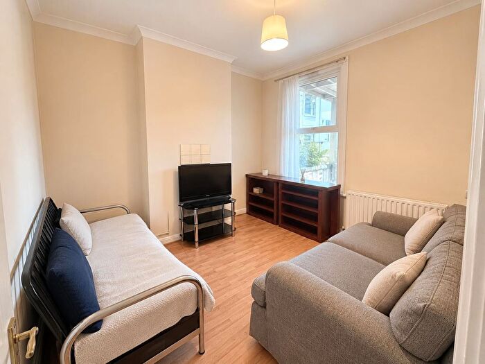 3 Bedroom Terraced House To Rent In Maybury Street, London, London, SW17