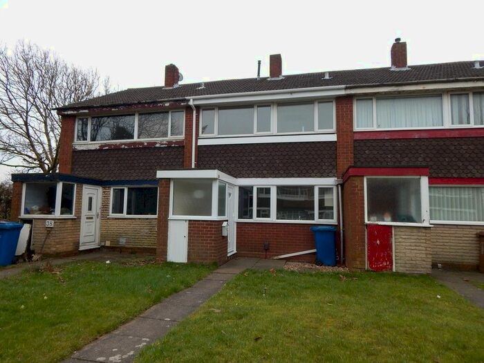 3 Bedroom Terraced House To Rent In Glenmore Avenue, Burntwood, WS7