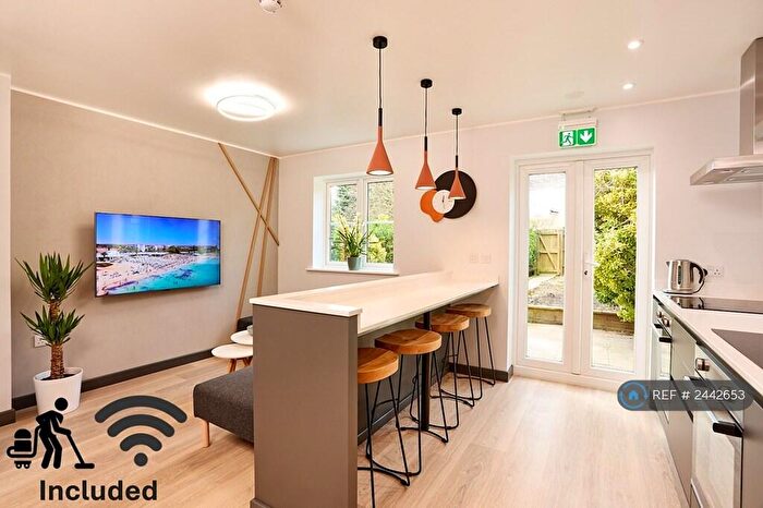 5 Bedroom Semi Detached House To Rent In College Way, Bristol, BS34