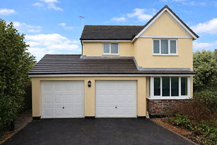 4 Bedroom Detached House For Sale In Stanbridge Park, Bideford, Devon, EX39