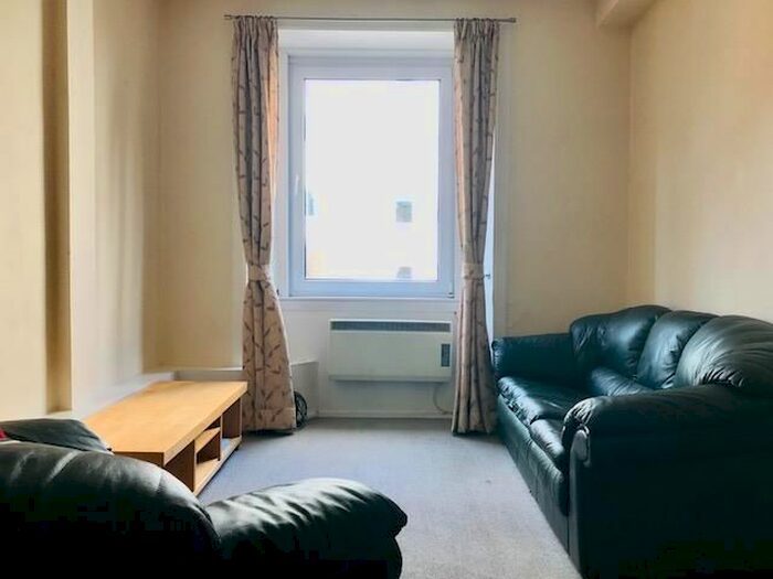 1 Bedroom Flat To Rent In Lauriston Street, Edinburgh, EH3