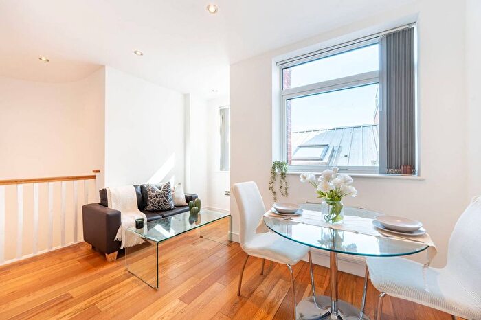 1 Bedroom Flat For Sale In Fraser Road, Perivale, Greenford, UB6