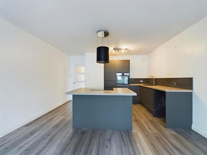 1 Bedroom Flat To Rent In High Street, Hanham, BS15