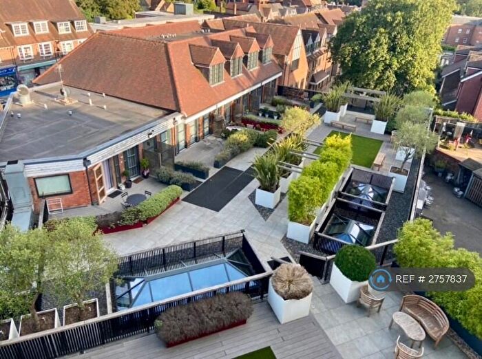 2 Bedroom Flat To Rent In Chesham Road, Amersham, HP6