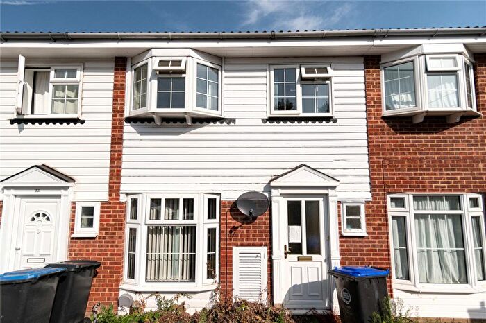 3 Bedroom Terraced House To Rent In Mount Hermon Close, Woking, Surrey, GU22