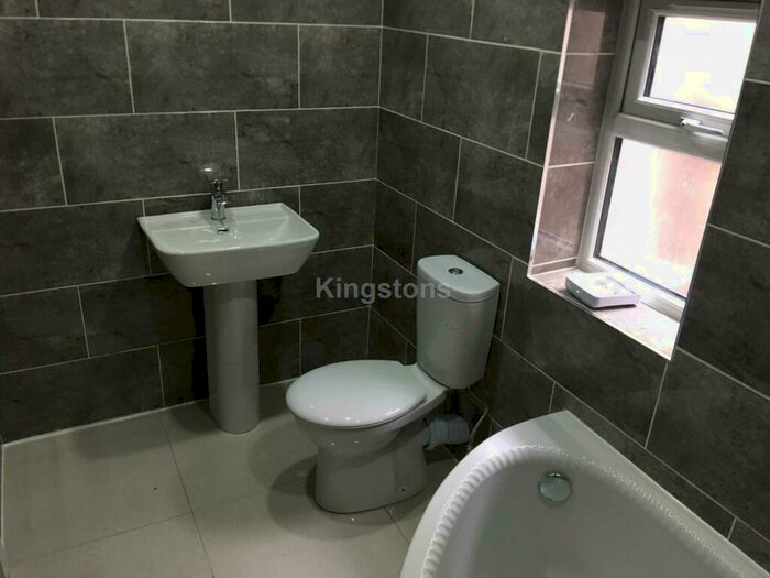 6 Bedroom Terraced House To Rent In May Street, Cathays, CF24