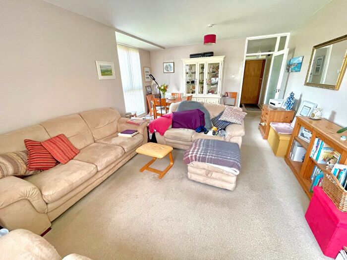 2 Bedroom Flat For Sale In Sea Avenue, Rustington, West Sussex, BN16