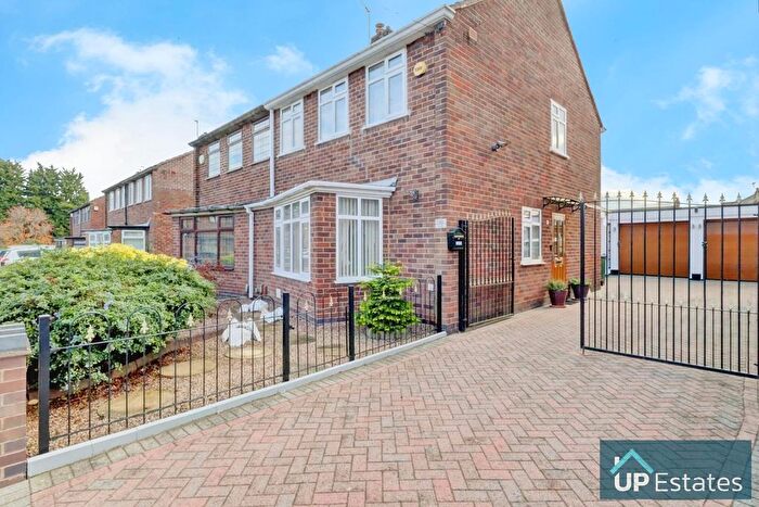3 Bedroom Semi Detached House For Sale In Gleneagles Road, Coventry, CV2