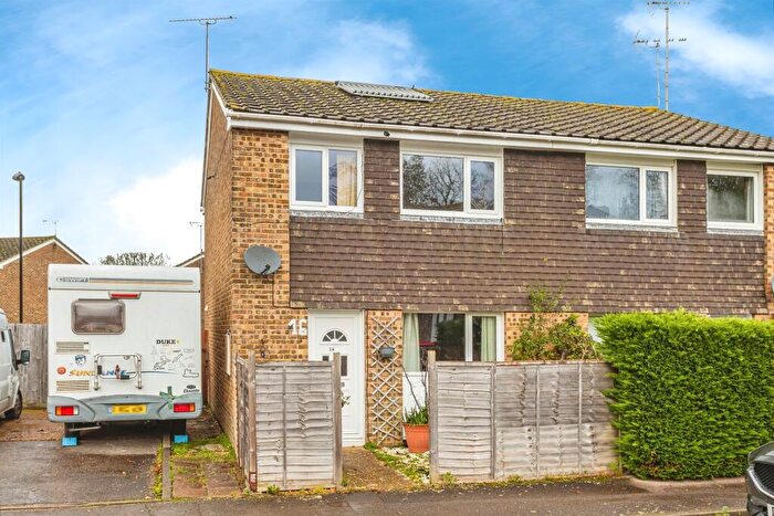 3 Bedroom Semi Detached House For Sale In Dumbrills Close, Burgess Hill, RH15