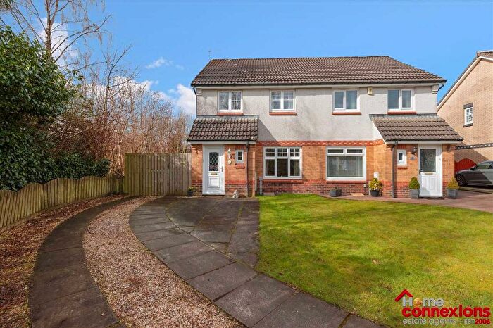 3 Bedroom Semi-Detached House For Sale In Pirnmill Avenue, Lindsayfield, East Kilbride, G75