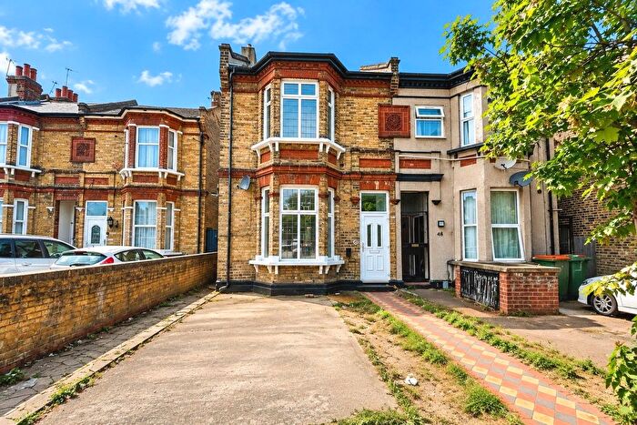 5 Bedroom Semi Detached House For Sale In Margery Park Road, London, E7