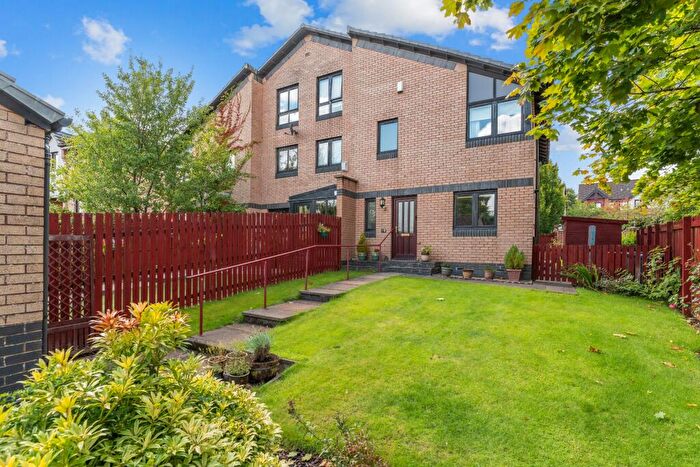 3 Bedroom End Of Terrace House For Sale In Craigbarnet Road, Milngavie, East Dunbartonshire, G62
