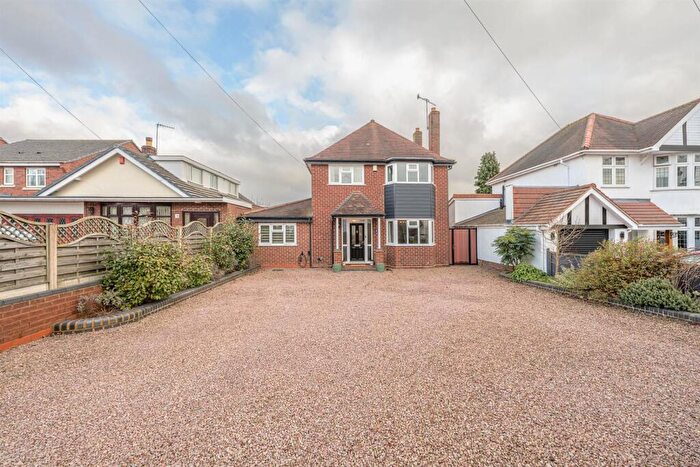 4 Bedroom Detached House For Sale In Cot Lane, Kingswinford, DY6