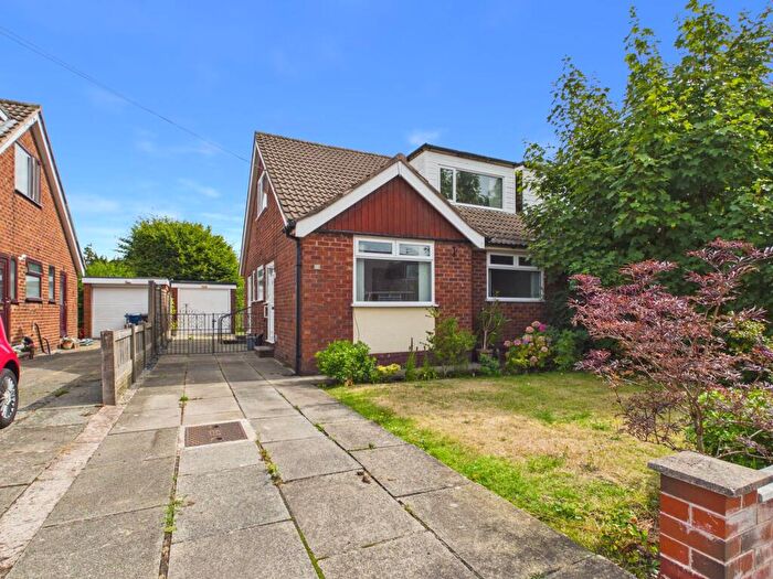 3 Bedroom Semi-Detached Bungalow To Rent In Brighouse Close, Ormskirk, L39