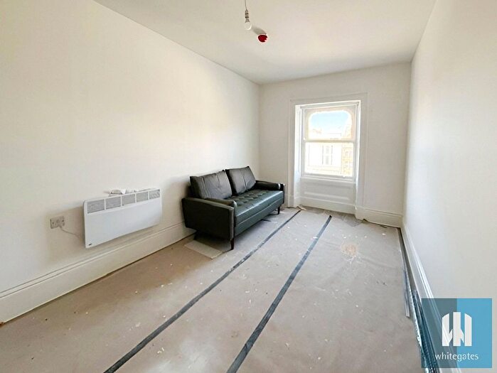 1 Bedroom Flat To Rent In Market Place, Huddersfield Town Centre, Huddersfield, HD1