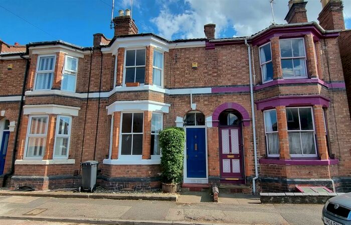 2 Bedroom Town House To Rent In Plymouth Place, Leamington Spa, CV31