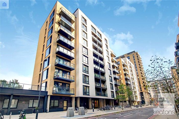 2 Bedroom Flat To Rent In Regalia Point, Palmers Road, Bethnal Green, London, E2
