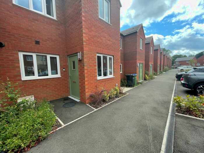 3 Bedroom Semi-Detached House To Rent In John Brooks Avenue, Smethwick, B66