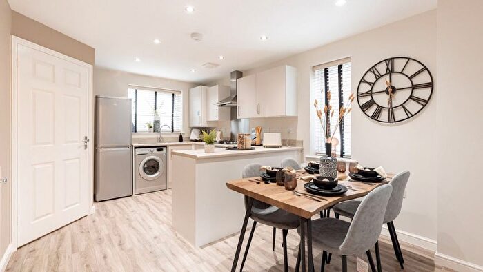 3 Bedroom Semi Detached House For Sale In Newark, Newark, NG22