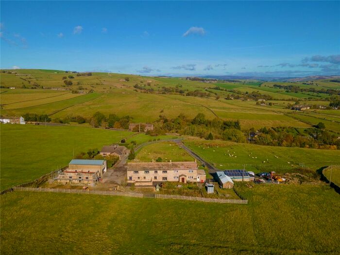 5 Bedroom Detached House For Sale In Colne Road, Cowling, BD22