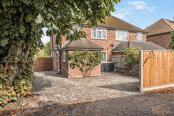 3 Bedroom Semi-Detached House For Sale In Church Lane, Wrecclesham, Farnham, GU10