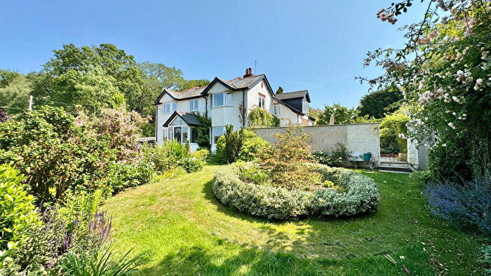 4 Bedroom Detached House For Sale In Bishops Green, Newbury, RG20