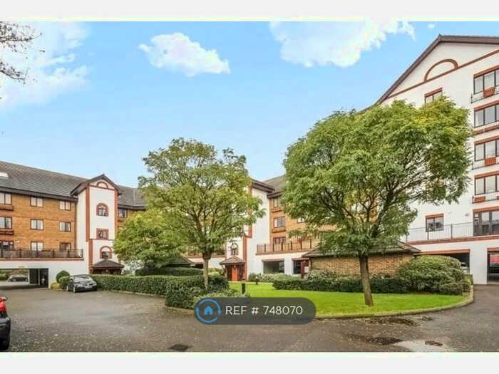 2 Bedroom Flat To Rent In Regents Court, Kingston Upon Thames, KT2