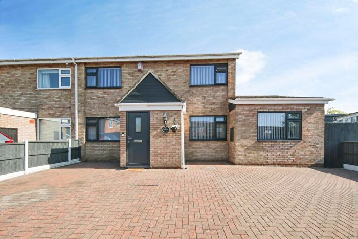 3 Bedroom End Of Terrace House For Sale In Eden Grove, Birmingham, West Midlands, B37