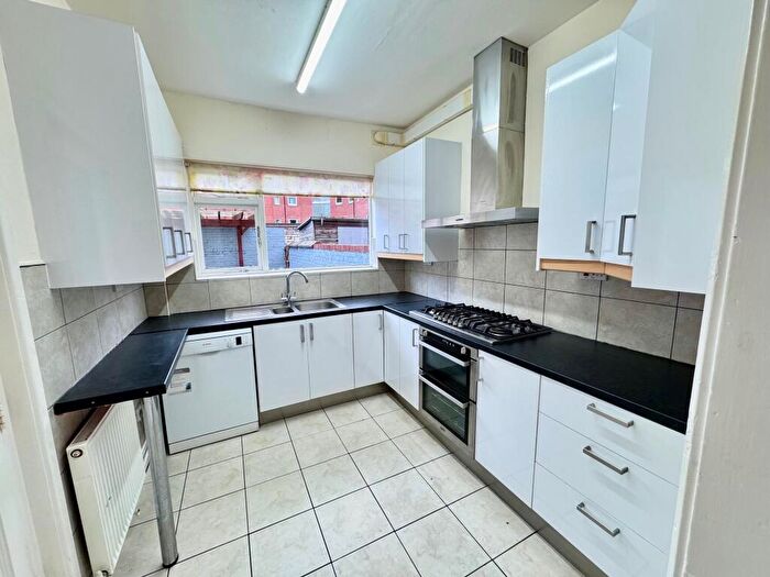 7 Bedroom Town House To Rent In Castle Boulevard, City Centre, NG7