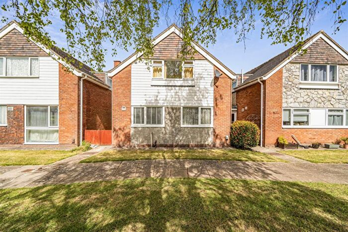 3 Bedroom Detached House For Sale In Bosham Walk, Gosport, PO13